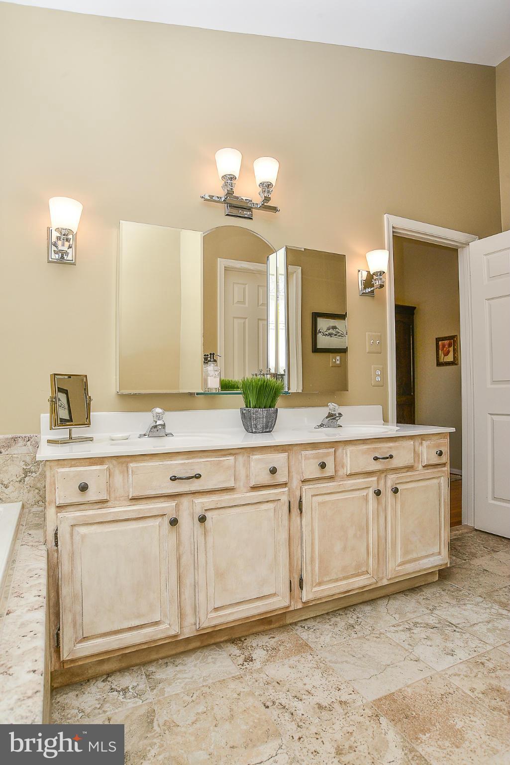 1274 Woodbrook Court Reston, VA 20194 - Photo 16 of 29 Bedroom (Master)