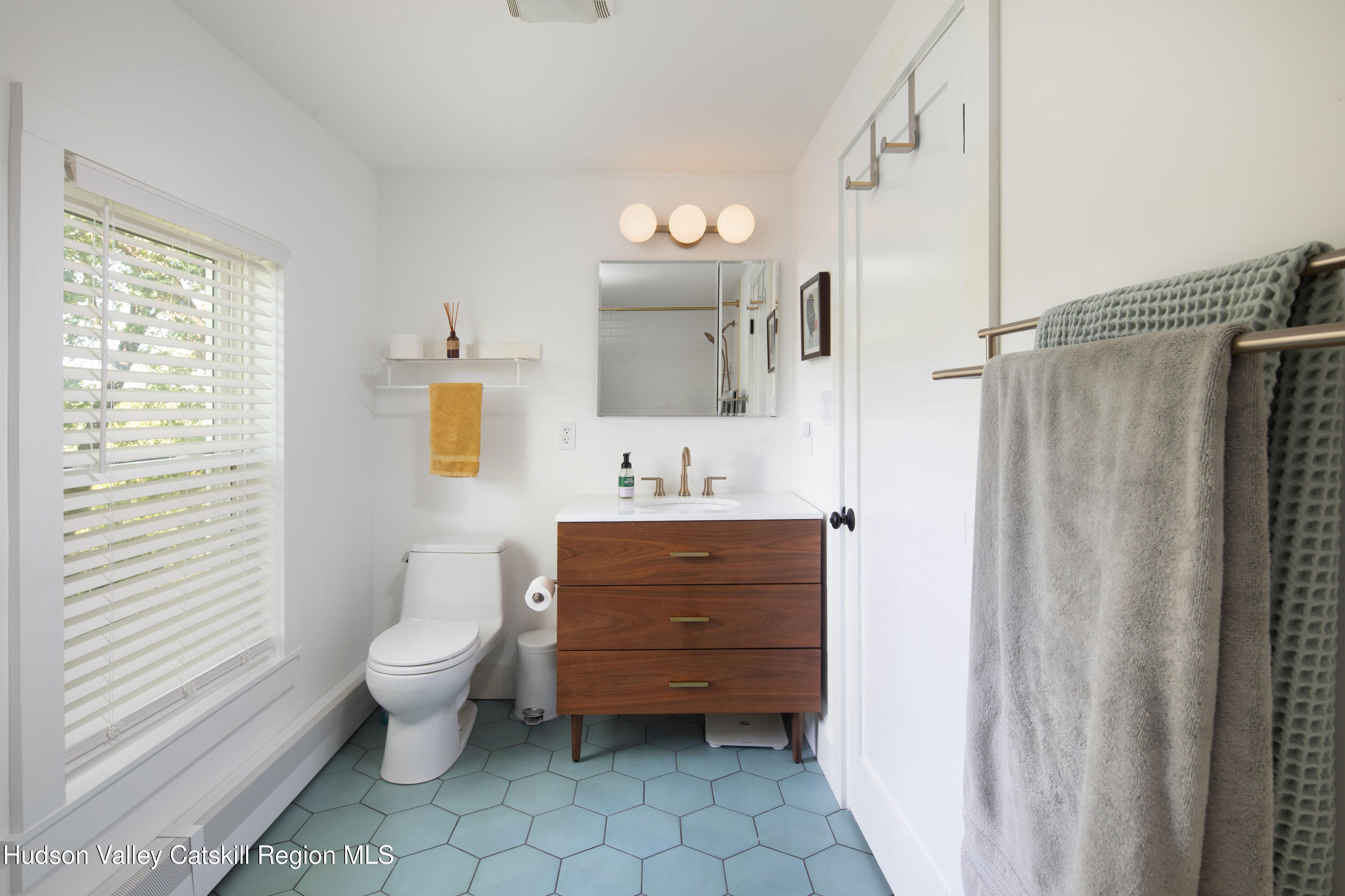 2919 County Rte 9 East Chatham, NY 12060 - Photo 26 of 36 Full bathroom