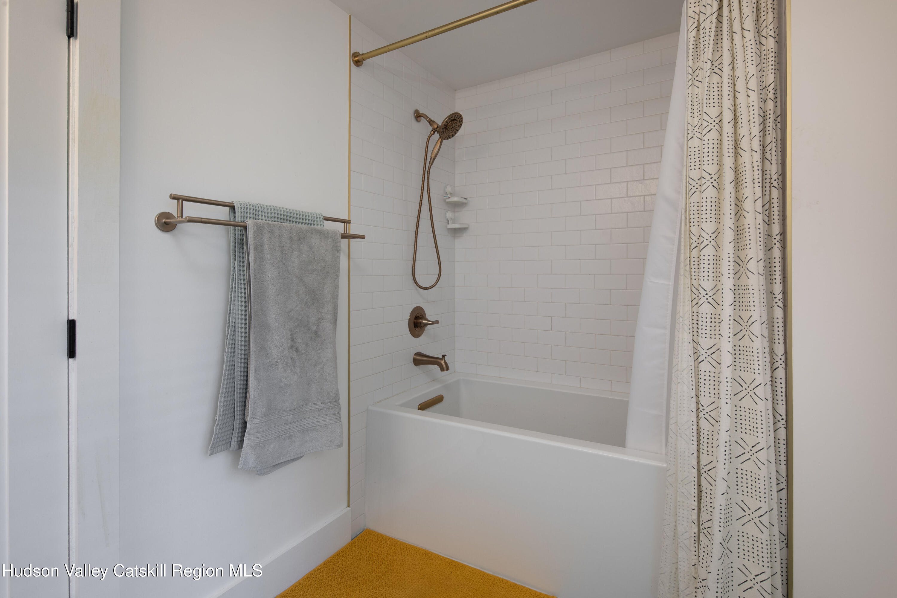 2919 County Rte 9 East Chatham, NY 12060 - Photo 27 of 36 Full bathroom