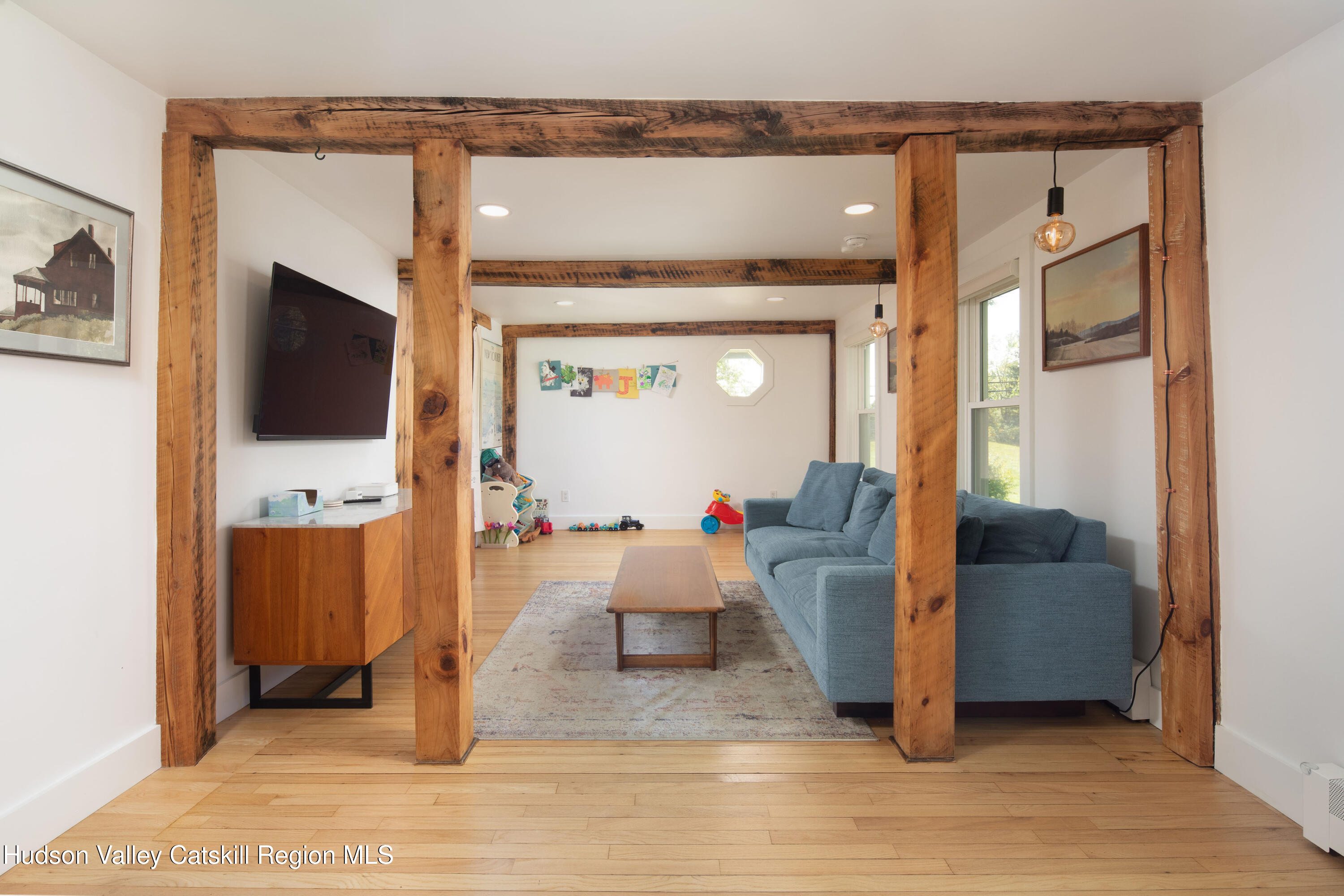 2919 County Rte 9 East Chatham, NY 12060 - Photo 9 of 36 Living room
