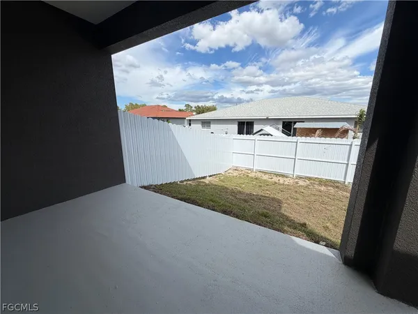 $2,000 | 723 Ivan Avenue South, Lehigh Acres, FL 33973