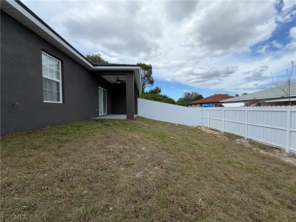 $2,000 | 723 Ivan Avenue South, Lehigh Acres, FL 33973