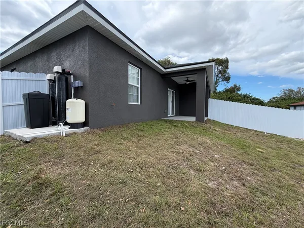 $2,000 | 723 Ivan Avenue South, Lehigh Acres, FL 33973