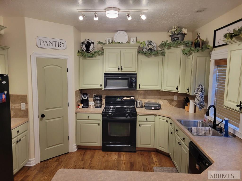 152 North 3700 East Rigby, ID 83442 - Photo 15 of 58