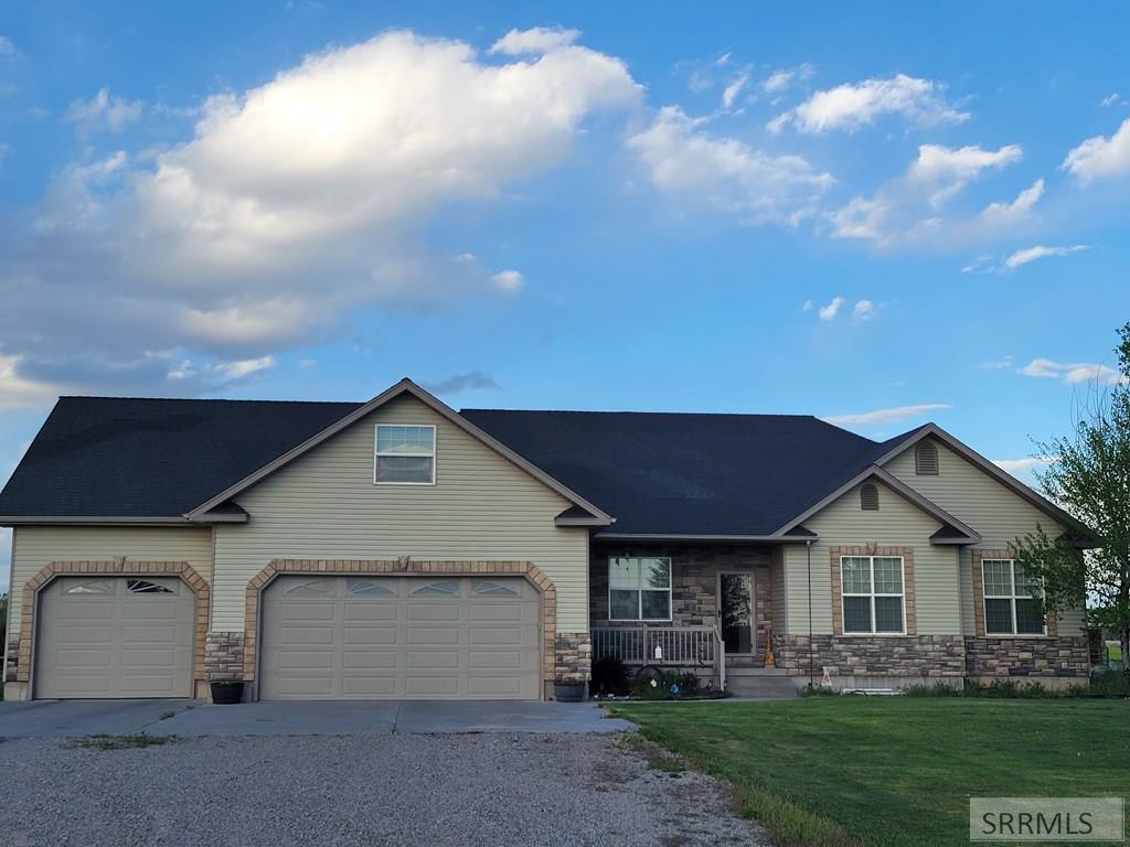 152 North 3700 East Rigby, ID 83442 - Photo 2 of 58