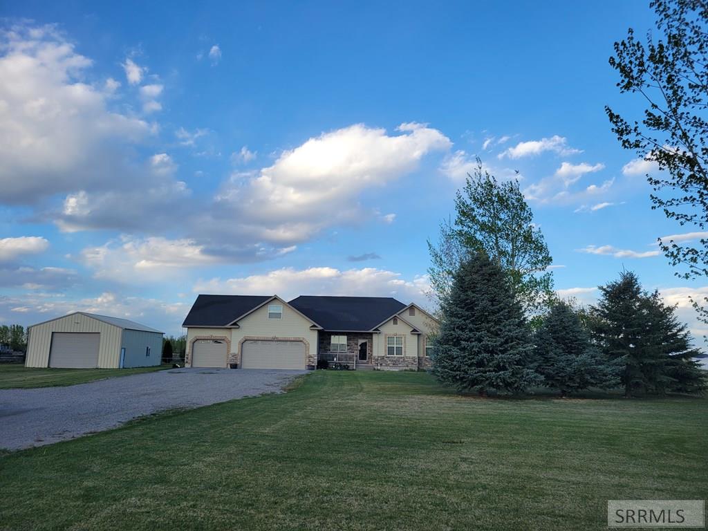 152 North 3700 East Rigby, ID 83442 - Photo 4 of 58