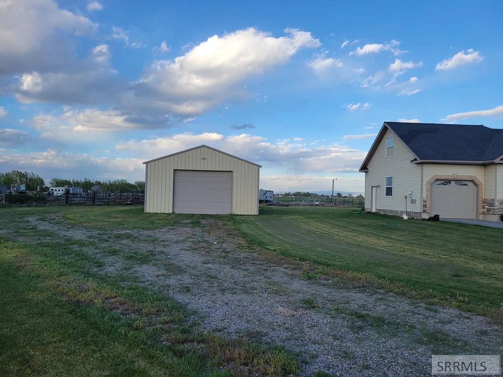 152 North 3700 East Rigby, ID 83442 - Photo 5 of 58