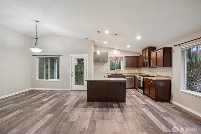 $650,000 | 351 Stella Road, Longview, WA 98632