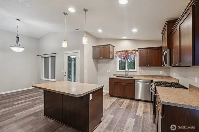 $650,000 | 351 Stella Road, Longview, WA 98632