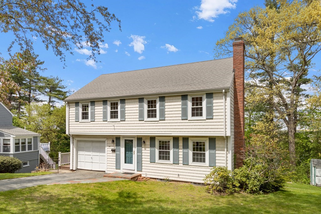 47 Outlook Road Wakefield, MA 01880 - Photo 2 of 42 Gallery Image 2