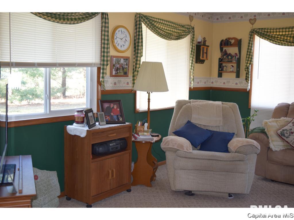1908 Baldwin Road Jacksonville, IL 62650 - Photo 17 of 27
