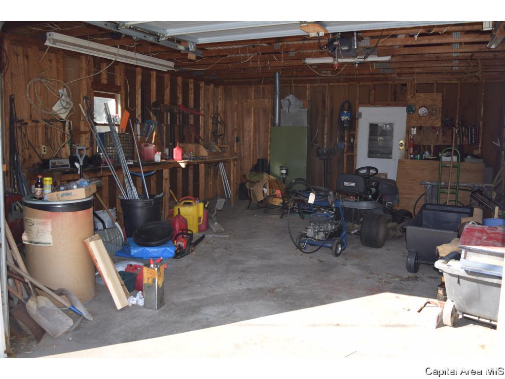 1908 Baldwin Road Jacksonville, IL 62650 - Photo 26 of 27