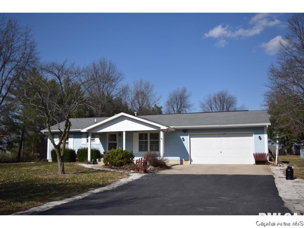 1908 Baldwin Road Jacksonville, IL 62650 - Photo 9 of 27