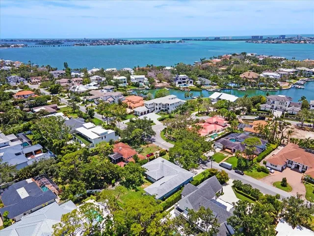 $1,900,000 | 1541 Flower Drive, Sarasota, FL 34239