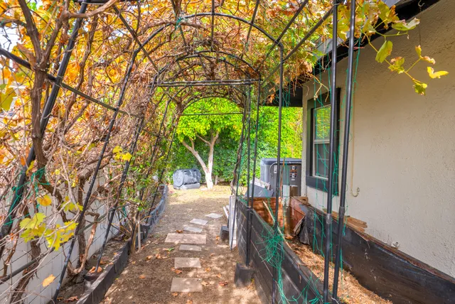 $639,000 | 3882 East Sunny Dunes Road, Palm Springs, CA 92264