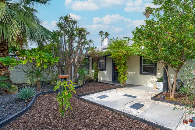 $639,000 | 3882 East Sunny Dunes Road, Palm Springs, CA 92264