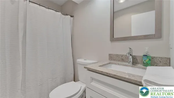 $2,250 | 27 Downhill Hill, Lake Harmony, PA 18624