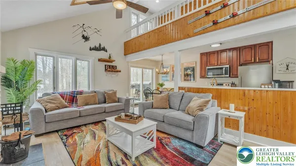 $2,250 | 27 Downhill Hill, Lake Harmony, PA 18624