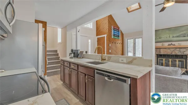 $2,250 | 27 Downhill Hill, Lake Harmony, PA 18624