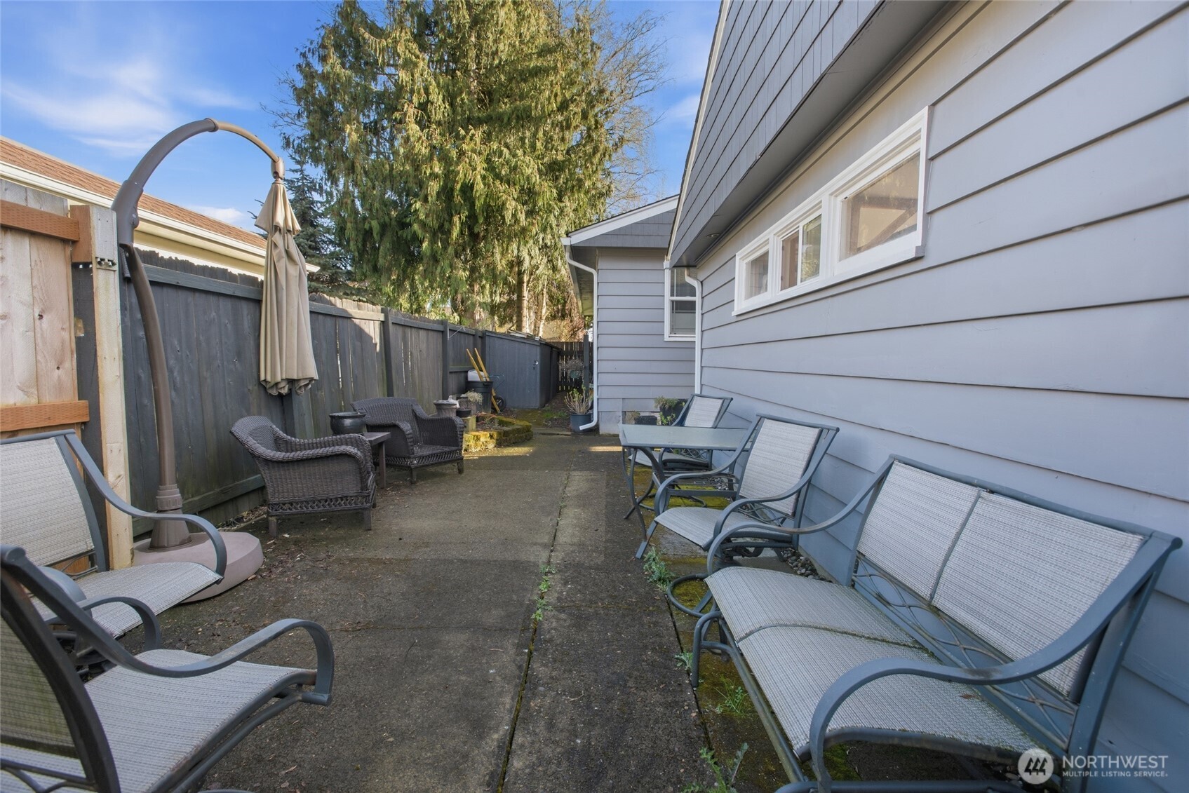 2748 Field Street Longview, WA 98632 - Photo 32 of 39 a view of backyard with outdoor seating and barbeque oven