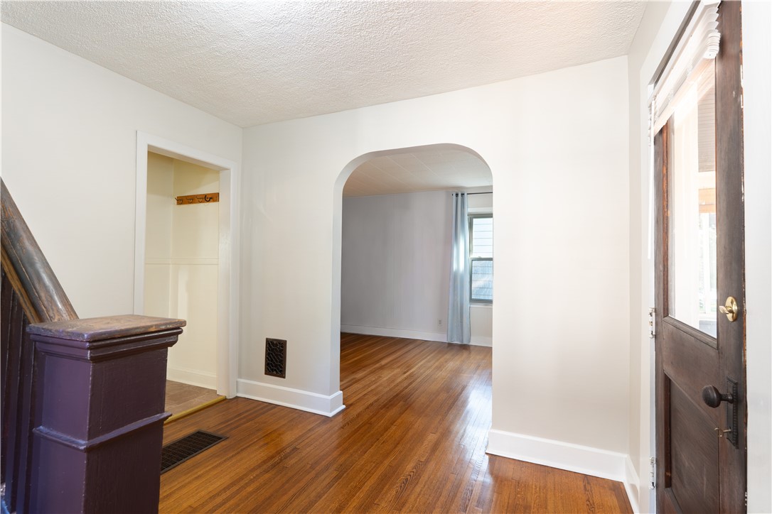 58 Coventry Avenue Rochester, NY 14610 - Photo 5 of 20