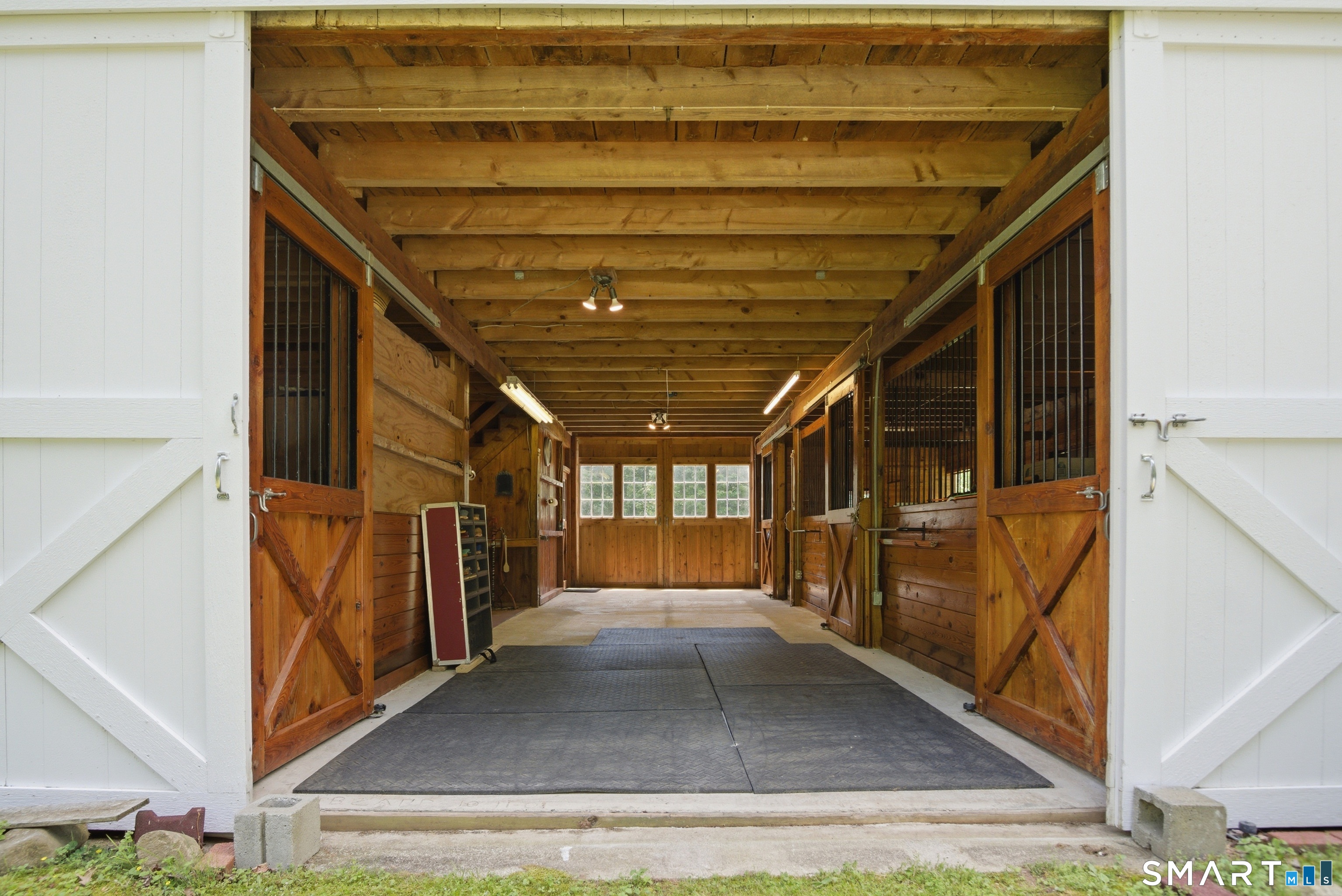 395 Sperry Road Bethany, CT 06524 - Photo 28 of 40