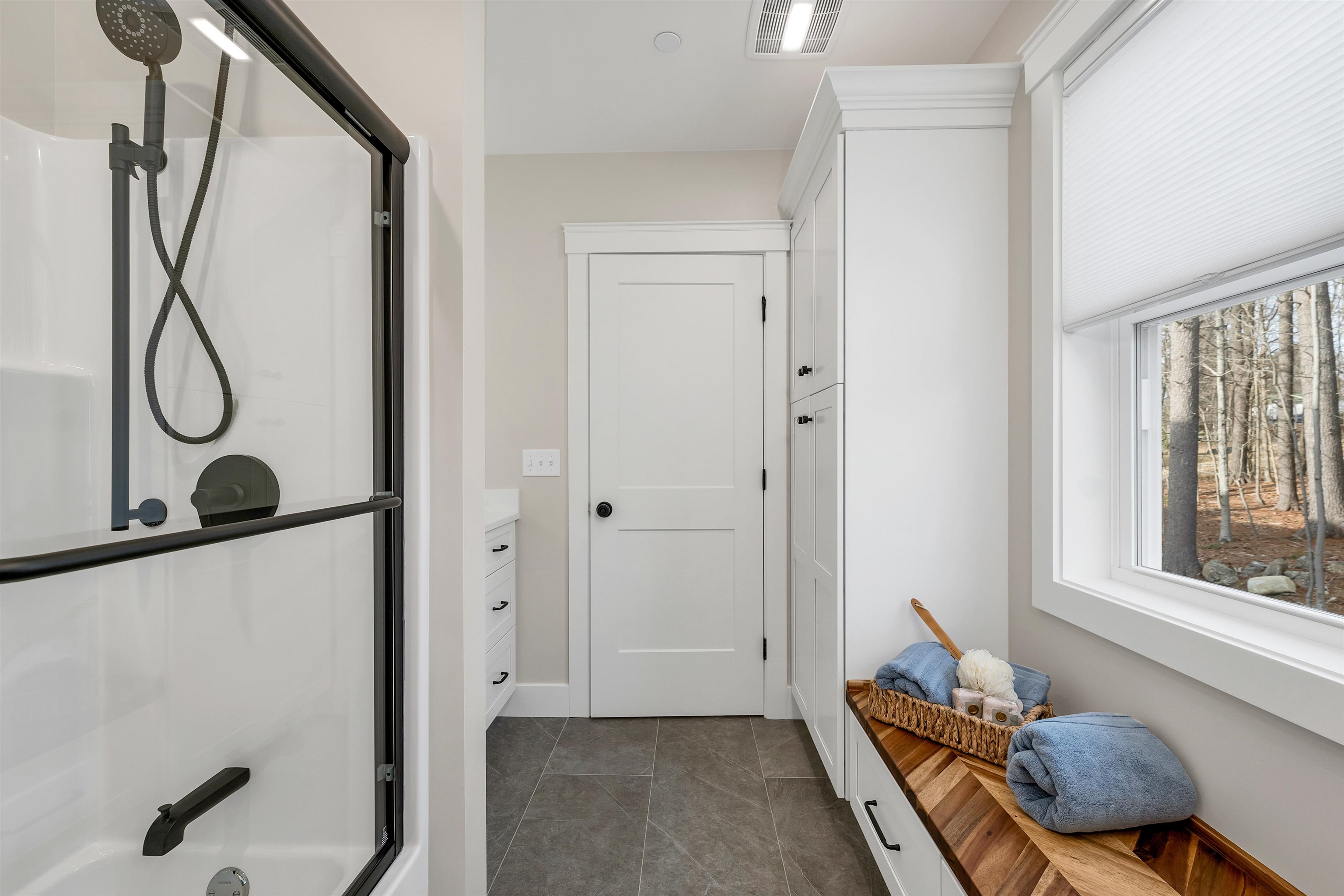 60 White Oaks Road, Unit 27 Laconia, NH 03246 - Photo 23 of 46