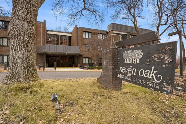 $127,000 | 3412 Oak Ridge Road, Unit 319, Hopkins, MN 55305