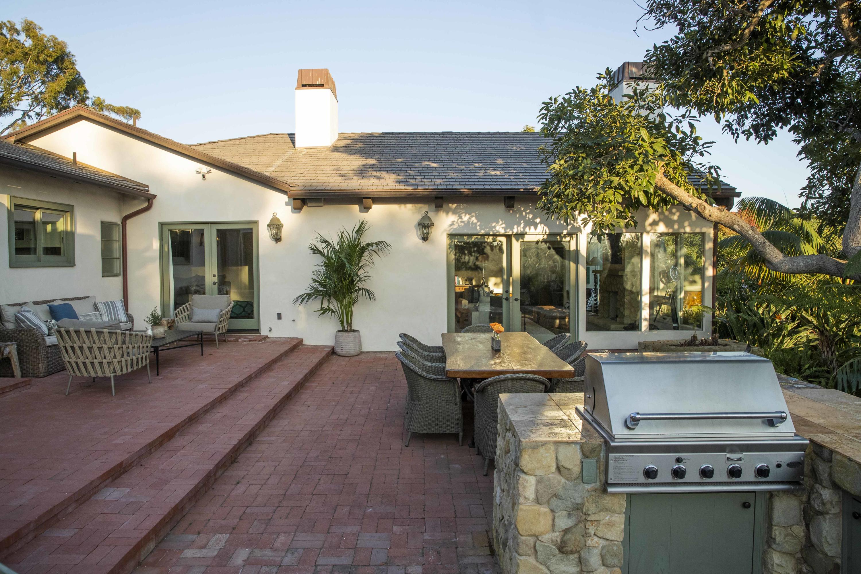 2239 Feather Hill Road Santa Barbara, CA 93108 - Photo 13 of 22 BUILT IN BBQ AND OUTDOR DINING