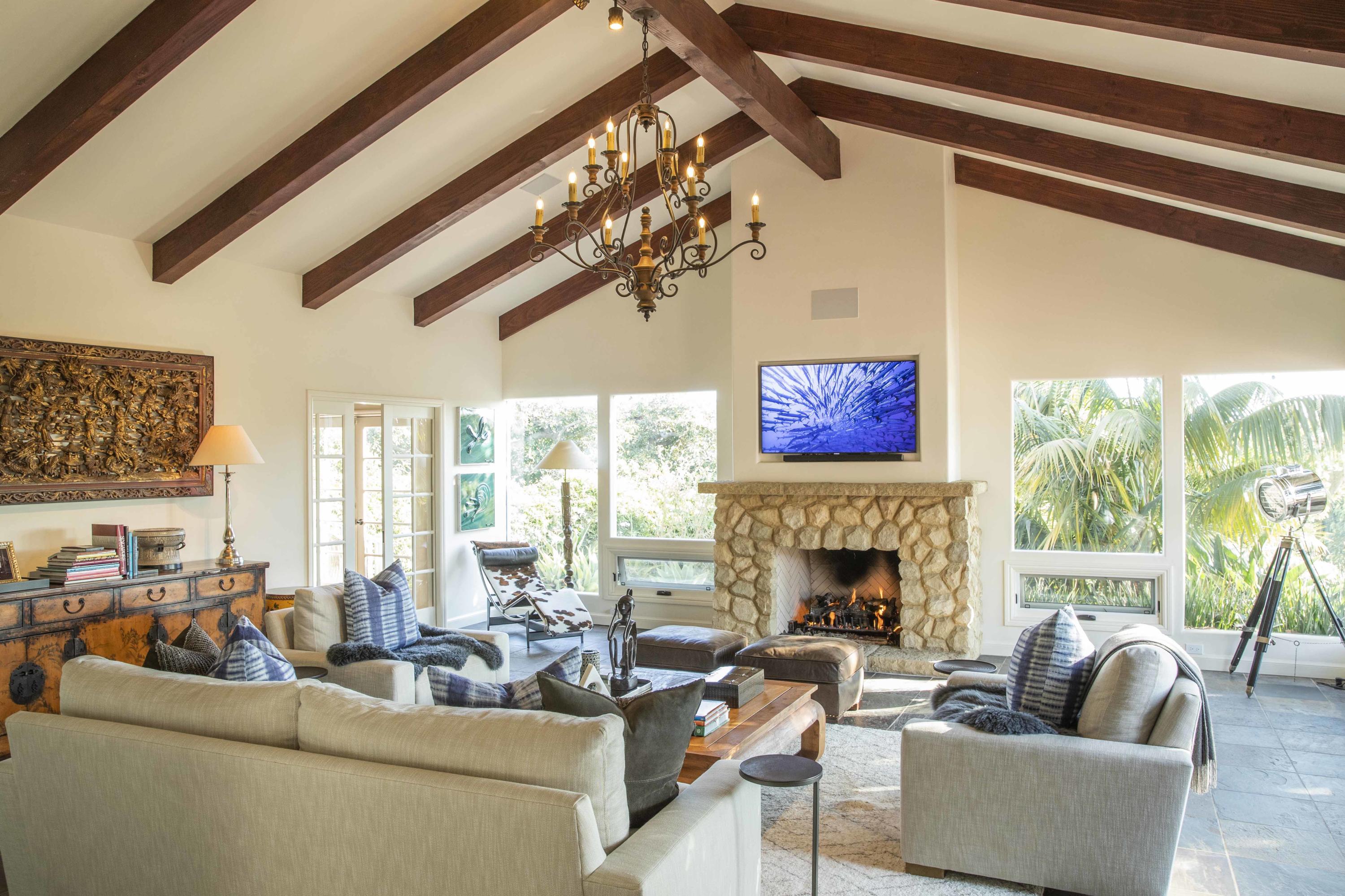 2239 Feather Hill Road Santa Barbara, CA 93108 - Photo 3 of 22 LIVING ROOM