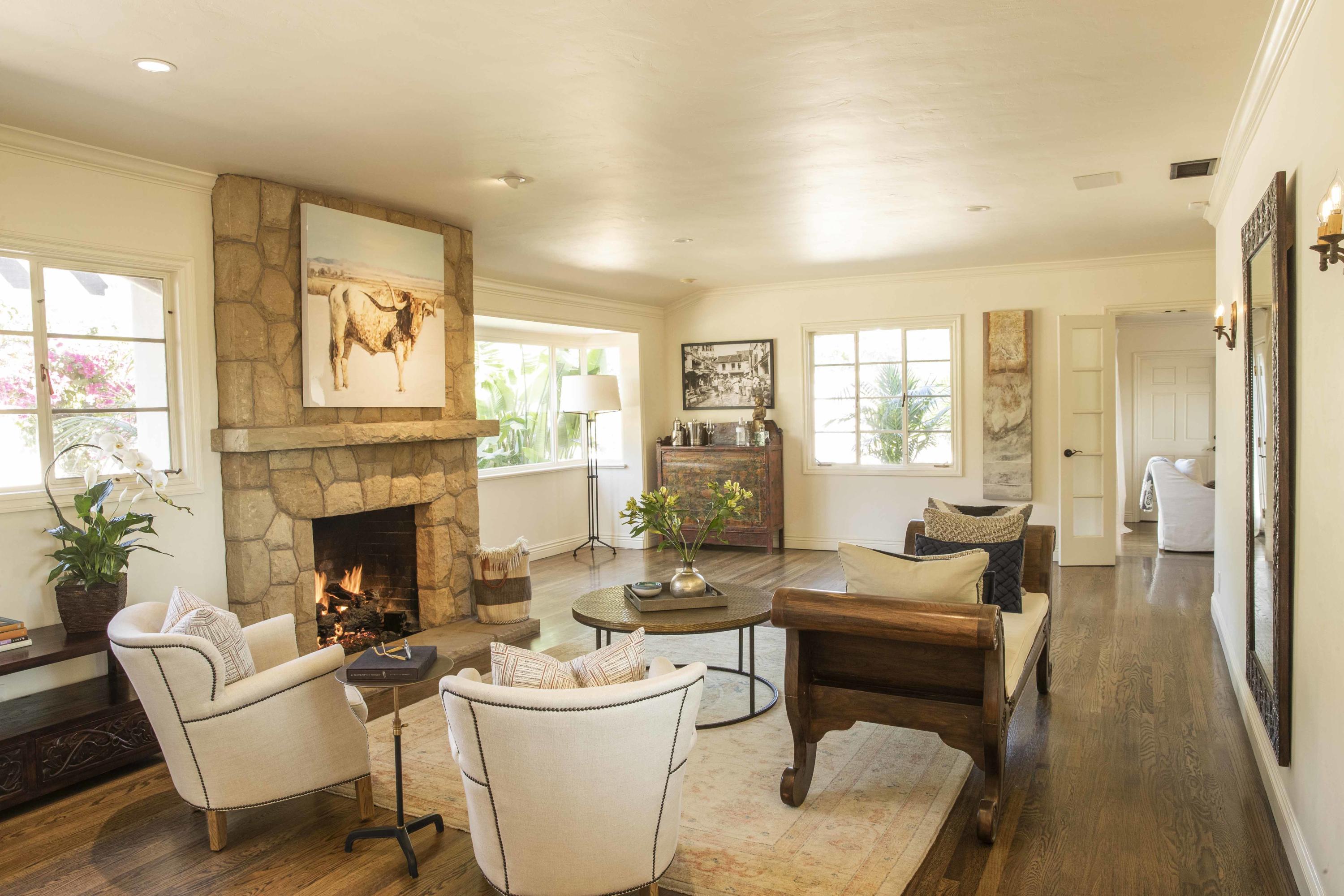 2239 Feather Hill Road Santa Barbara, CA 93108 - Photo 7 of 22 GREAT ROOM