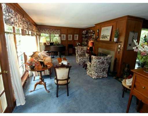 1801 Murdstone Road Upper St. Clair, PA 15241 - Photo 2 of 5 Living Room.