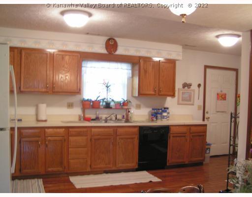 9 Central Elkview, WV 25071 - Photo 5 of 7 Kitchen.