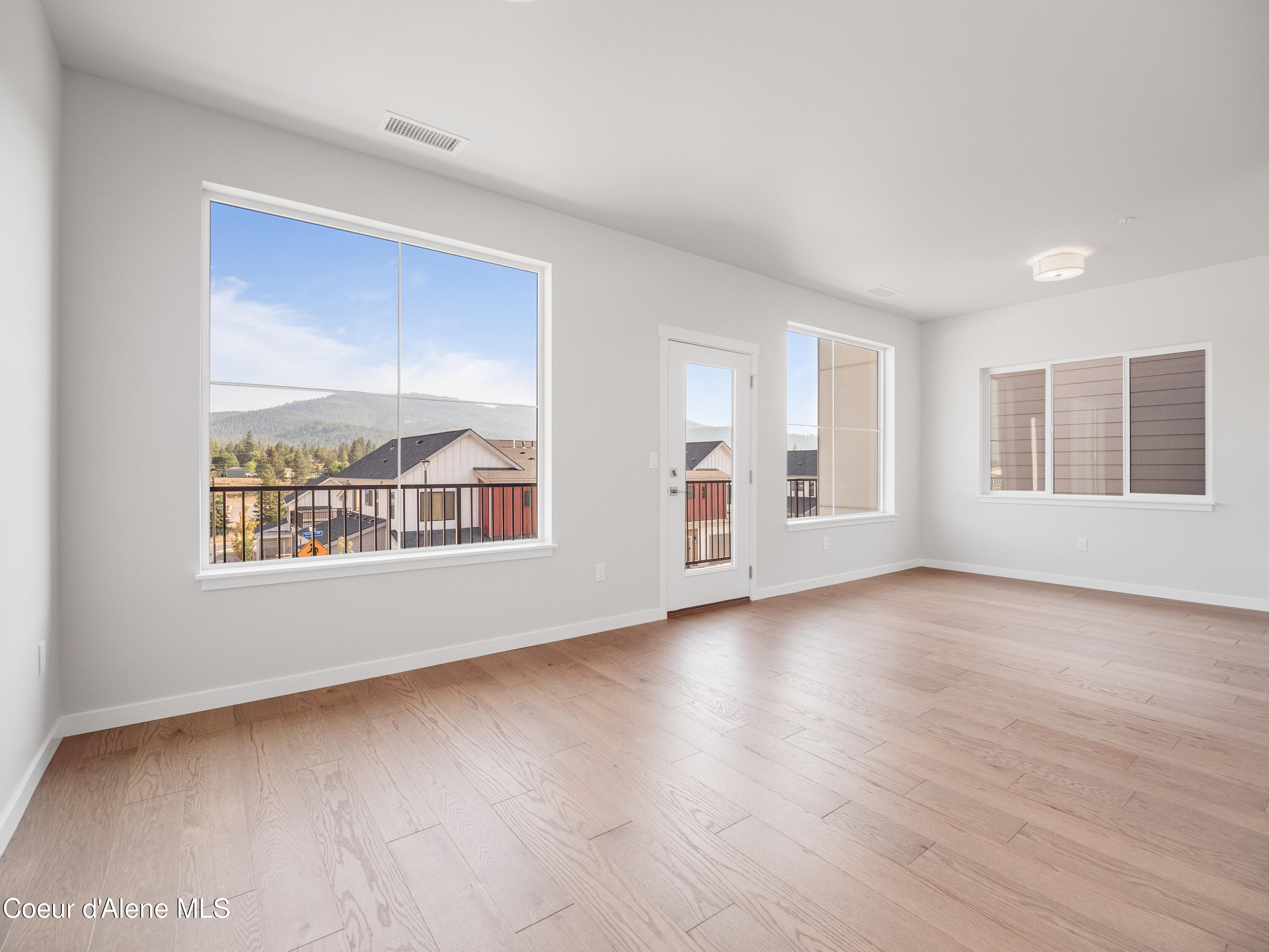 1037 East RR Avenue Post Falls, ID 83854 - Photo 22 of 64 web_Vista_1037_8_24_37