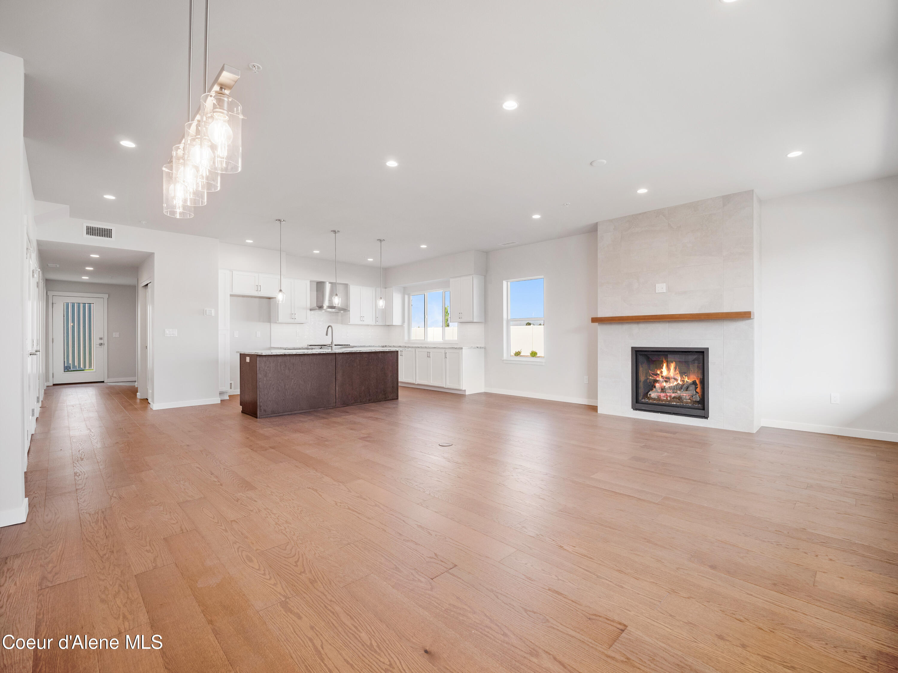 1037 East RR Avenue Post Falls, ID 83854 - Photo 5 of 64 web_Vista_1037_8_24_12