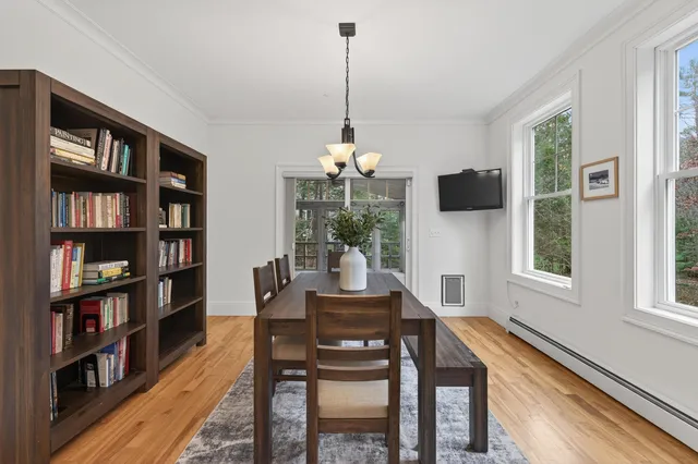 $1,100,000 | 34 Newfield Road, Freeport, ME 04032