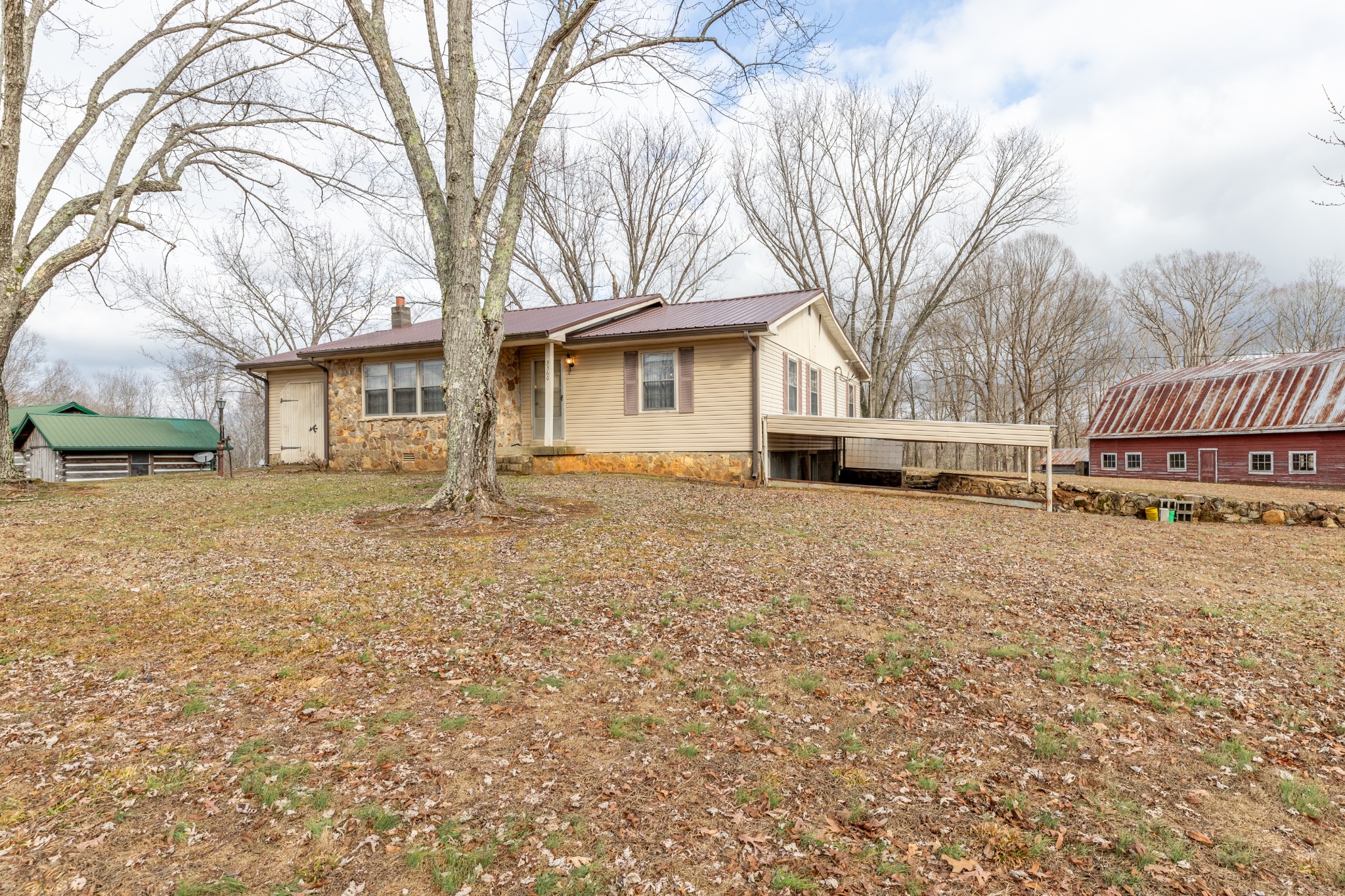 3360 Bowker Road Charlotte, TN 37036 - Photo 2 of 44 Gallery Image 2