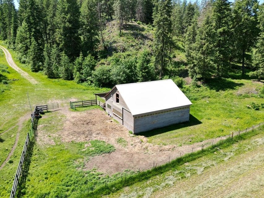 1820 Duncan Road Chewelah, WA 99109 - Photo 4 of 50 Gallery Image 4