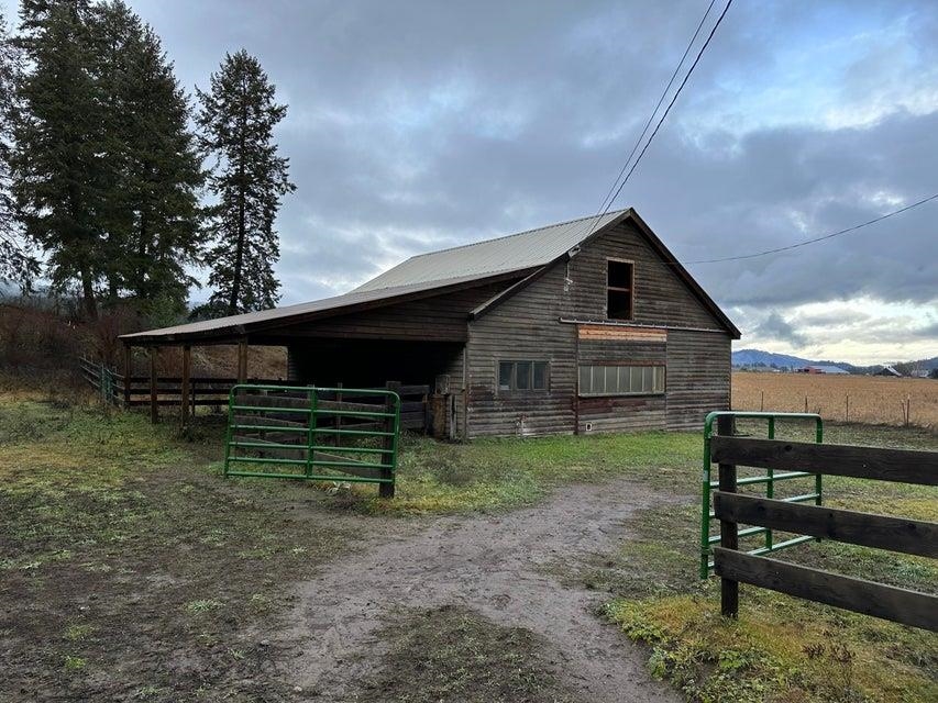 1820 Duncan Road Chewelah, WA 99109 - Photo 5 of 50 Gallery Image 5