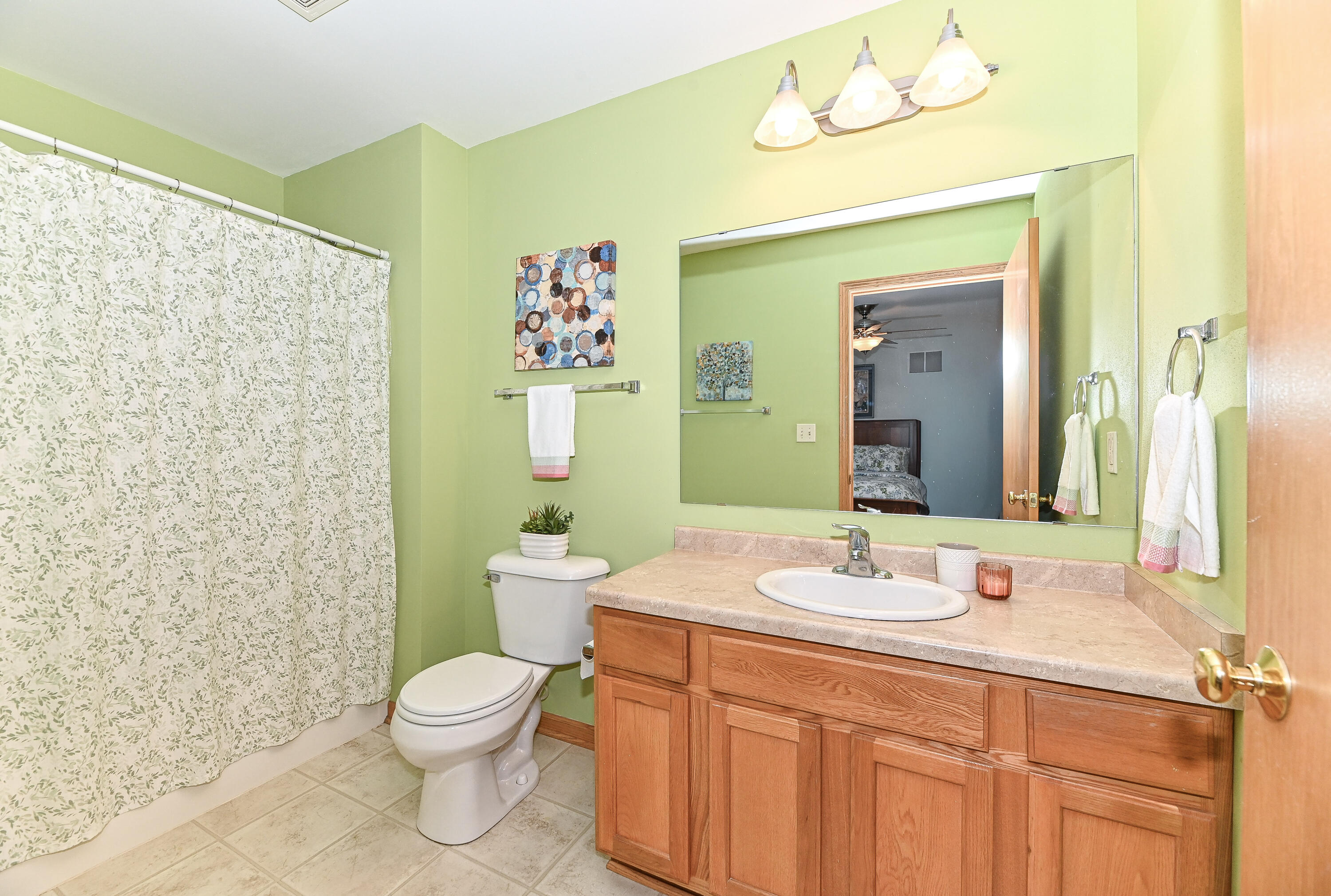 1736 Raintree Lane, Unit 47 Mount Pleasant, WI 53406 - Photo 26 of 51 Primary Full Bath
