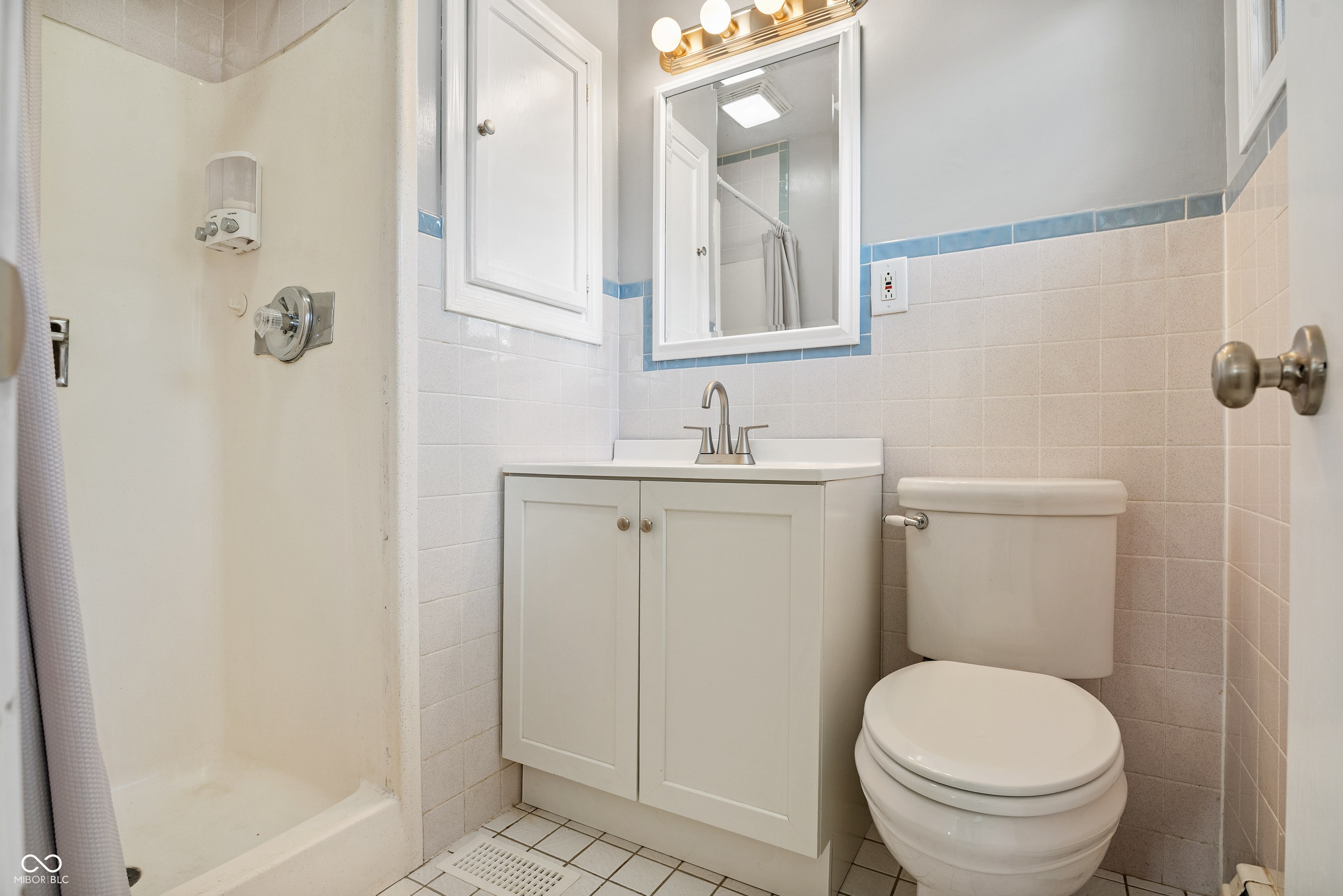 7351 Mendenhall Road Indianapolis, IN 46113 - Photo 12 of 15