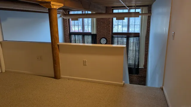 a view of livingroom with furniture