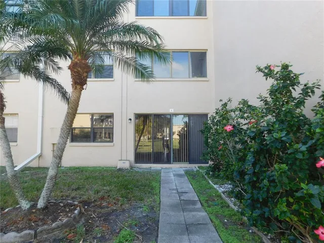 $175,000 | 4920 Locust Street Northeast, Unit 106, St. Petersburg, FL 33703