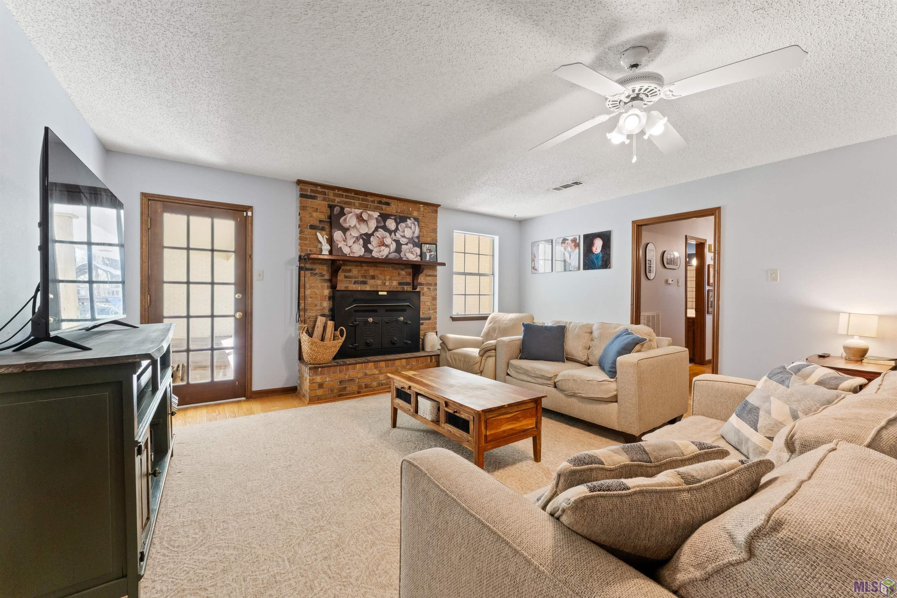 23362 Joe May Road Denham Springs, LA 70726 - Photo 4 of 26 Gallery Image 4