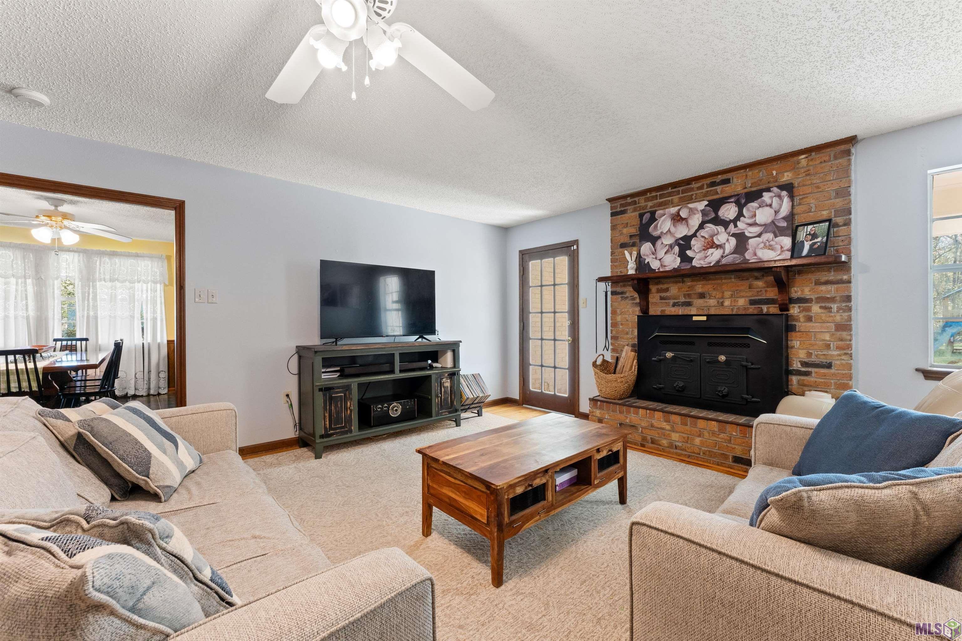 23362 Joe May Road Denham Springs, LA 70726 - Photo 5 of 26 Gallery Image 5