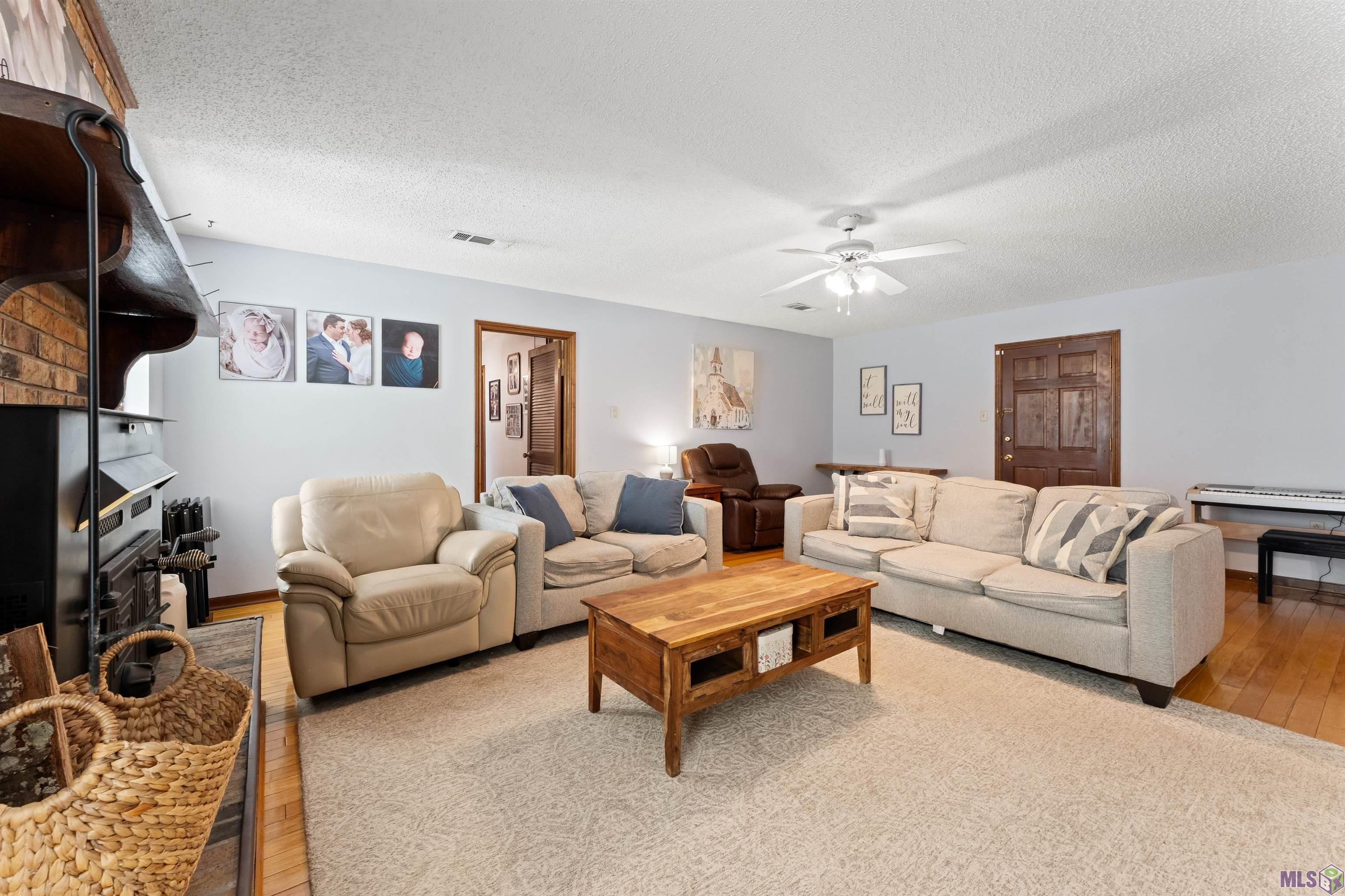 23362 Joe May Road Denham Springs, LA 70726 - Photo 6 of 26 Gallery Image 6