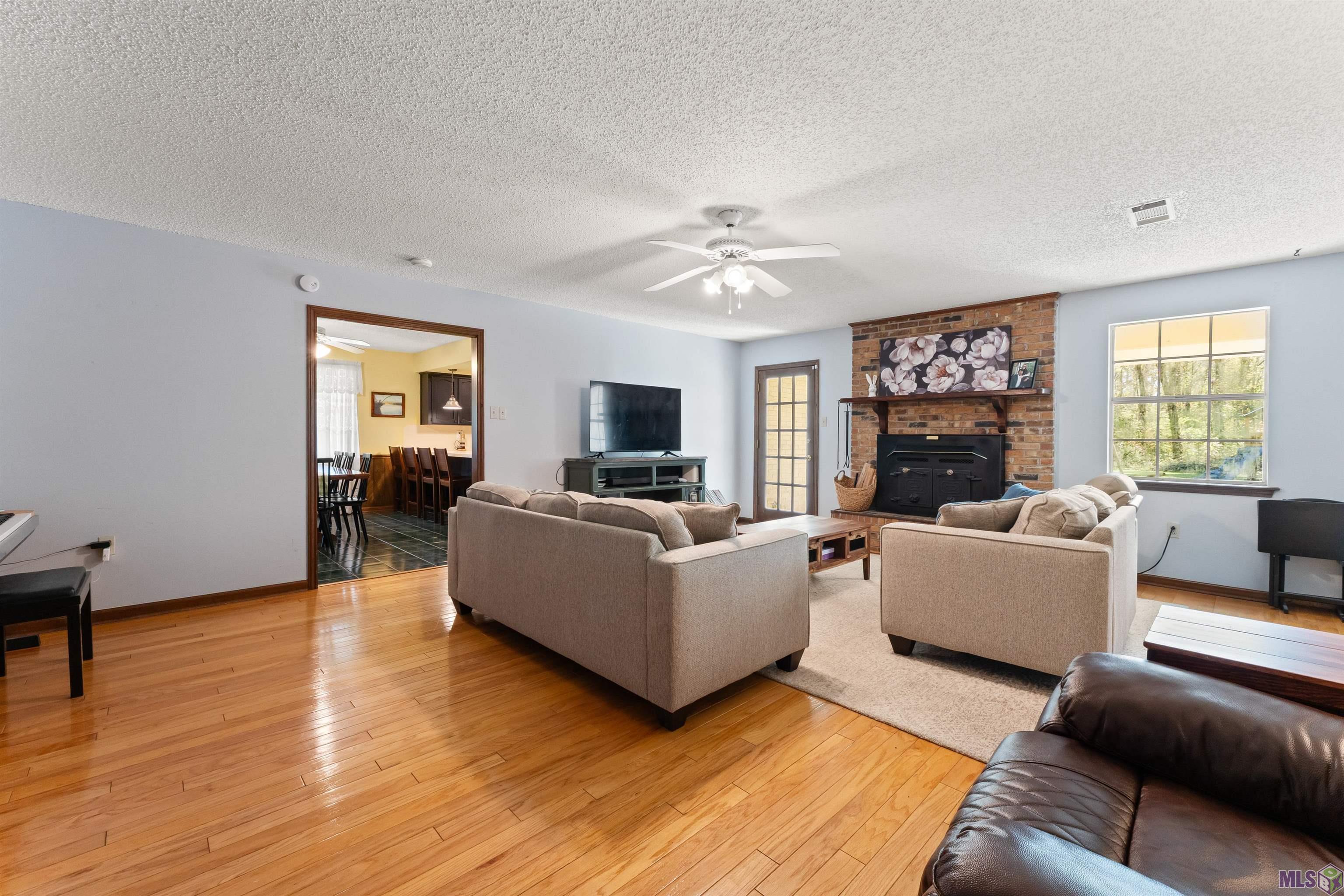23362 Joe May Road Denham Springs, LA 70726 - Photo 7 of 26 Gallery Image 7