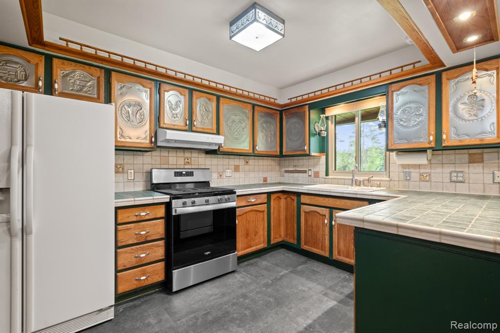7540 Dexter-Pinckney Road Dexter, MI 48130 - Photo 28 of 53