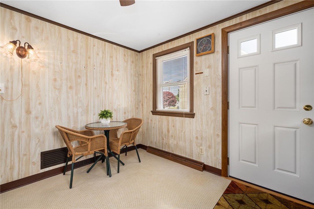 70 New Lexington Road North Kingstown, RI 02852 - Photo 15 of 30 Dining area in kitchen