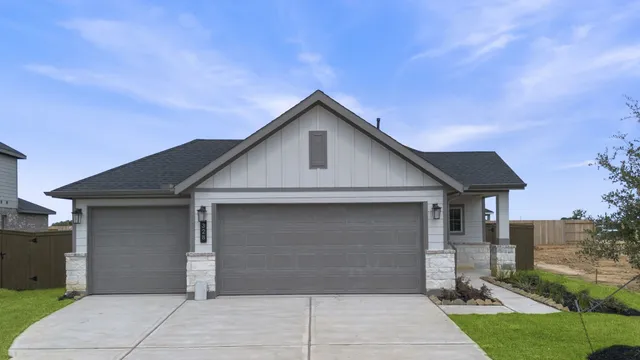 $281,600 | 328 Gambels Quail Road, Hempstead, TX 77445